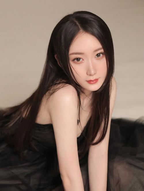 三级免费电影的创意无限：料理师的奇思妙想与创意呈现-上门服务-2