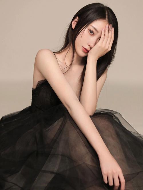 三级免费电影的创意无限：料理师的奇思妙想与创意呈现-上门服务