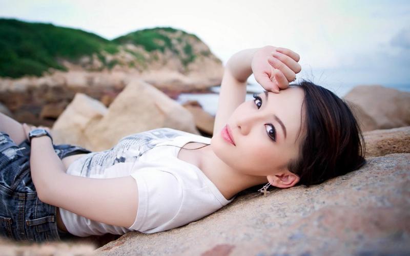 Xvideos 极客南城的情感共鸣：美食触动人心的力量靠谱推荐